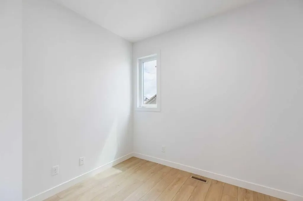155 Vantage Crescent SW Airdrie AB T4B4Z9