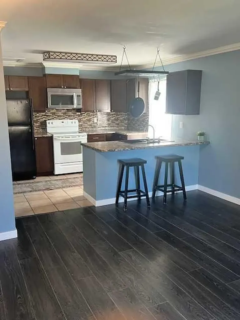4905 49 Street Mayerthorpe AB T0E 1N0