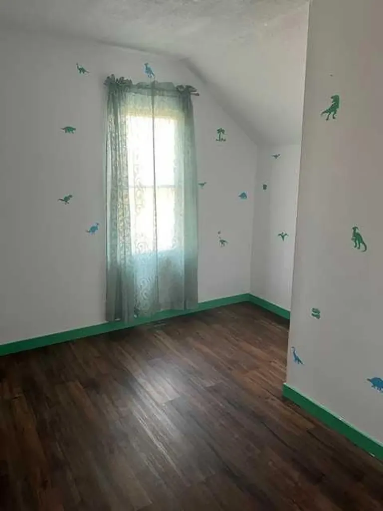 4905 49 Street Mayerthorpe AB T0E 1N0