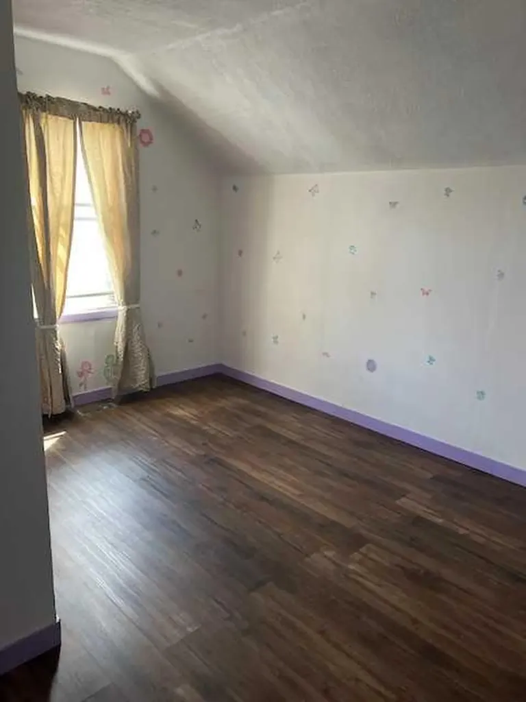4905 49 Street Mayerthorpe AB T0E 1N0
