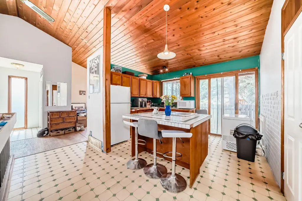 481 Big Springs Drive SE Airdrie AB T4A1A3