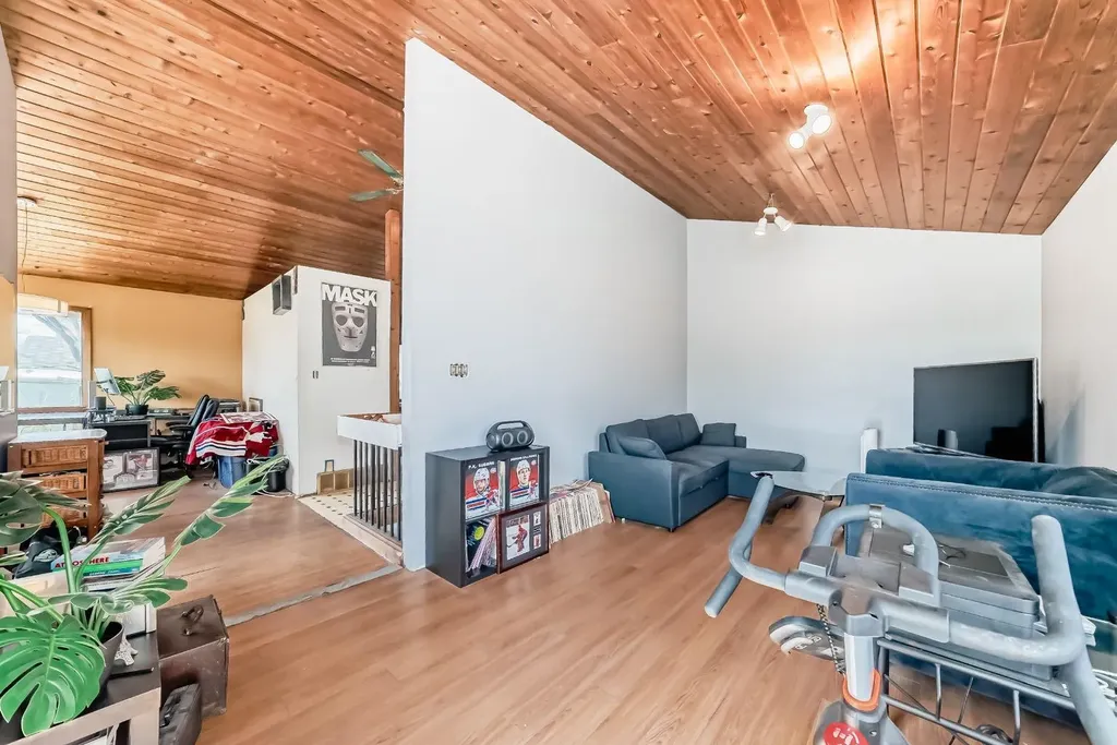 481 Big Springs Drive SE Airdrie AB T4A1A3