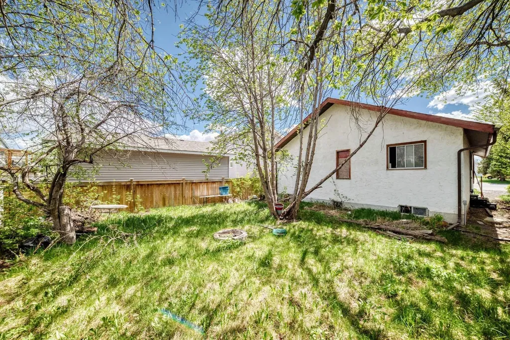 481 Big Springs Drive SE Airdrie AB T4A1A3