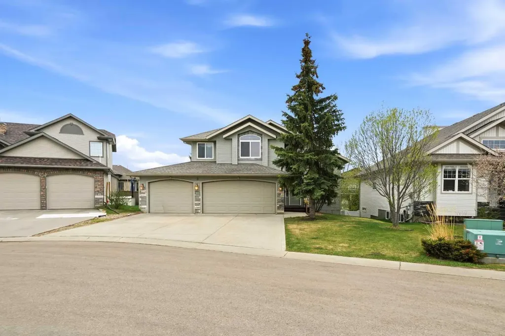 3 Legacy Cove Sylvan Lake AB T4S 2M8