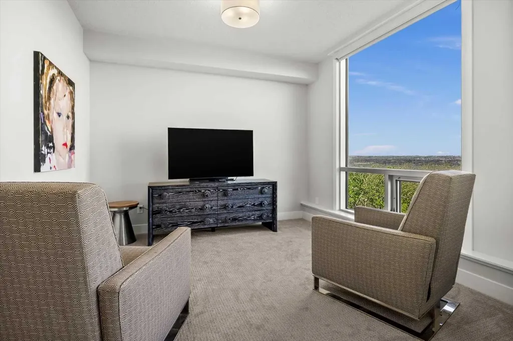 15 Cougar Ridge Landing SW Calgary AB T3H 6C3