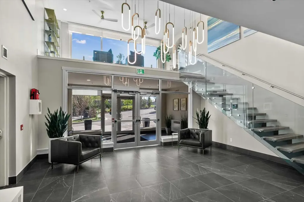 15 Cougar Ridge Landing SW Calgary AB T3H 6C3