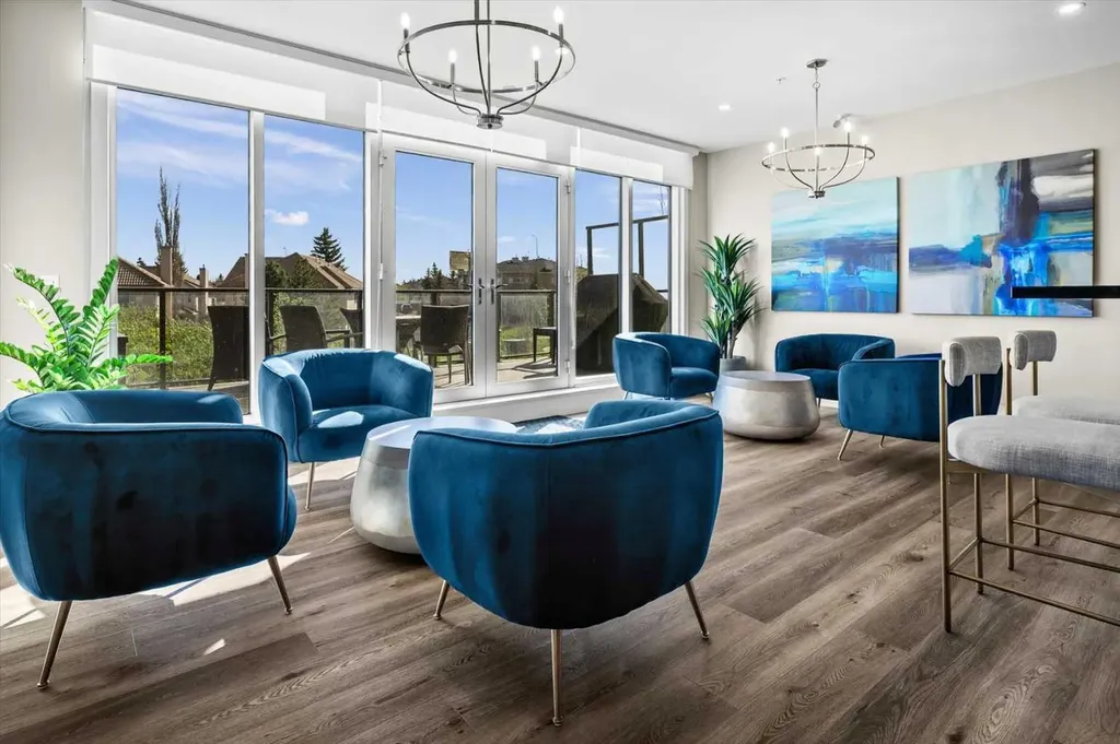 15 Cougar Ridge Landing SW Calgary AB T3H 6C3