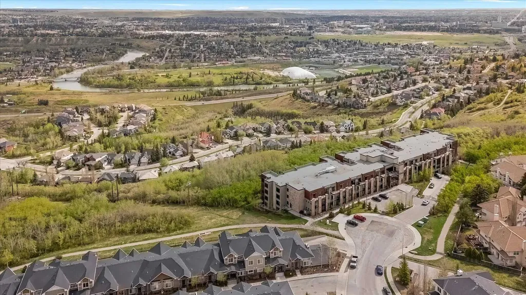 15 Cougar Ridge Landing SW Calgary AB T3H 6C3