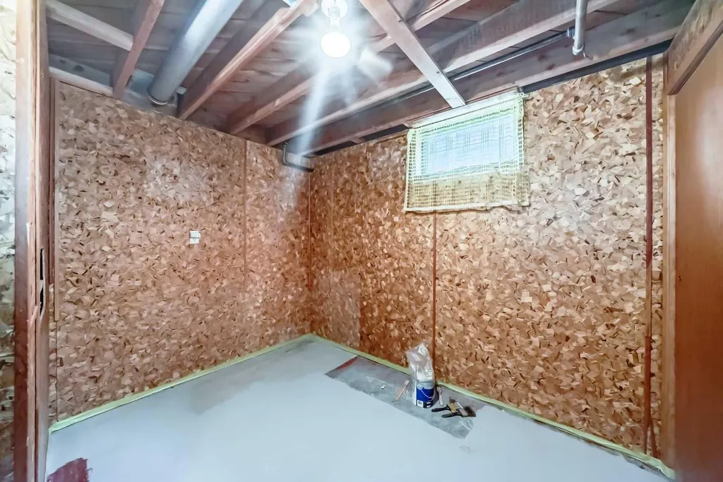 3132 48 Street SW Calgary AB T3E 3X7