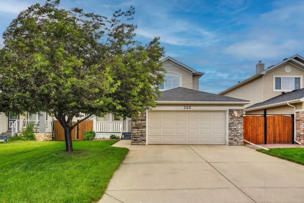 249 Springmere Way Chestermere AB T1X 1P2