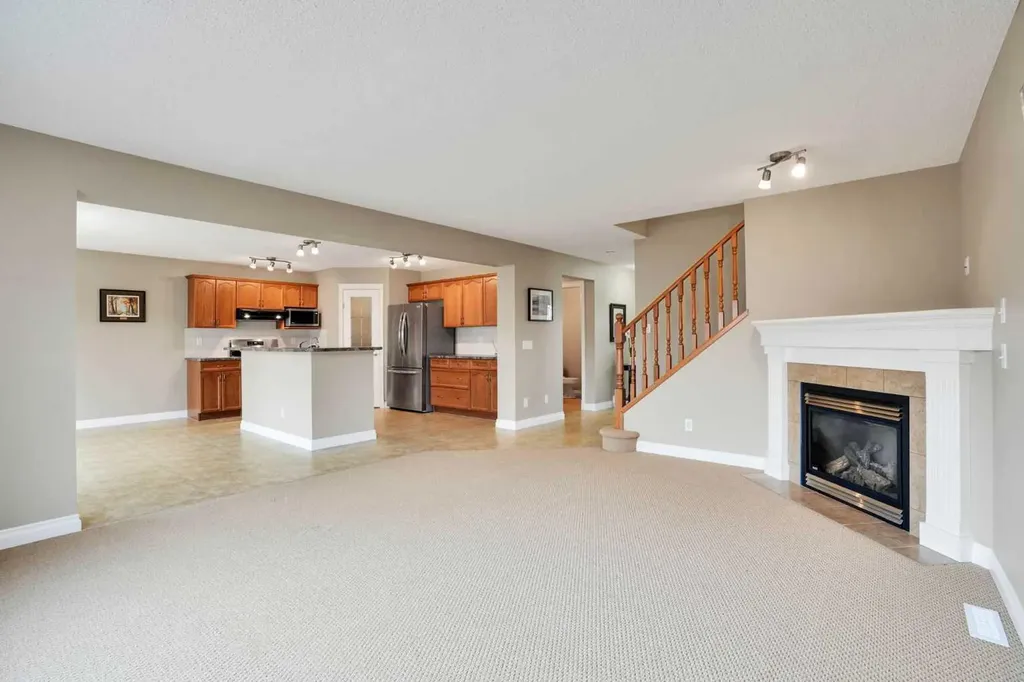 249 Springmere Way Chestermere AB T1X 1P2
