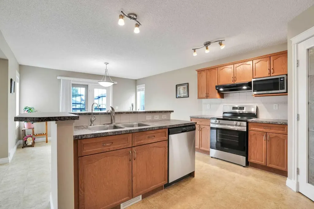 249 Springmere Way Chestermere AB T1X 1P2