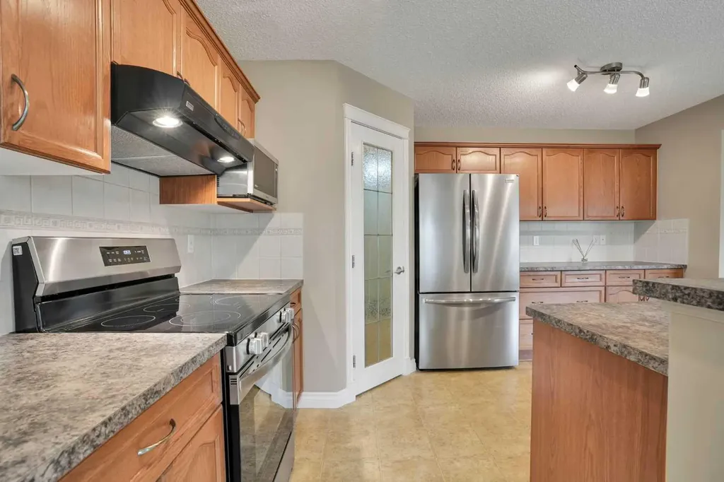 249 Springmere Way Chestermere AB T1X 1P2
