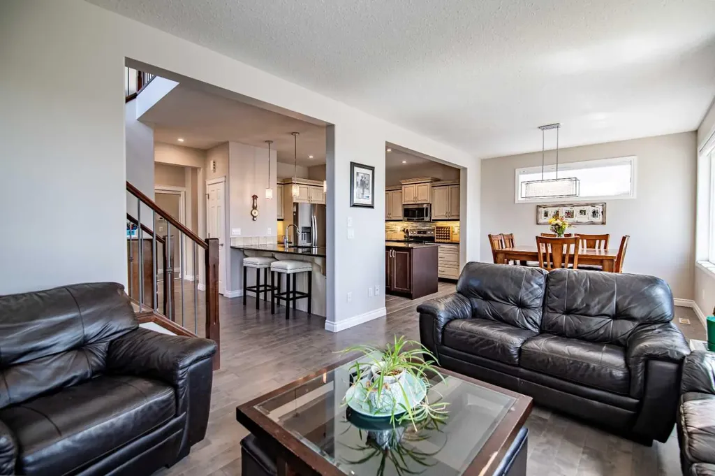60 Cyprus Road Blackfalds AB T4M 0C5