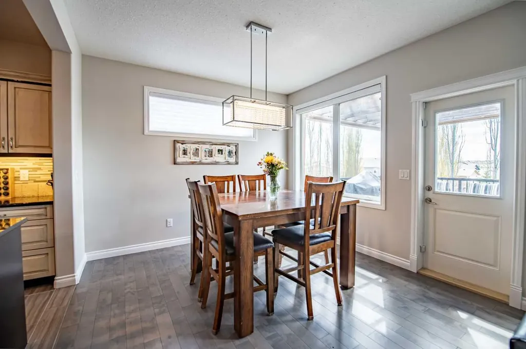 60 Cyprus Road Blackfalds AB T4M 0C5