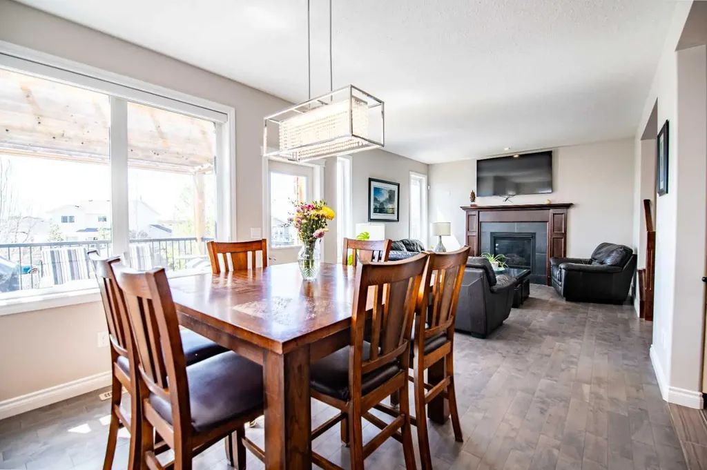60 Cyprus Road Blackfalds AB T4M 0C5
