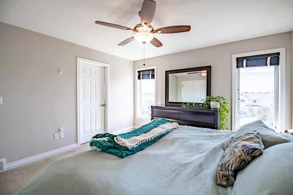 60 Cyprus Road Blackfalds AB T4M 0C5