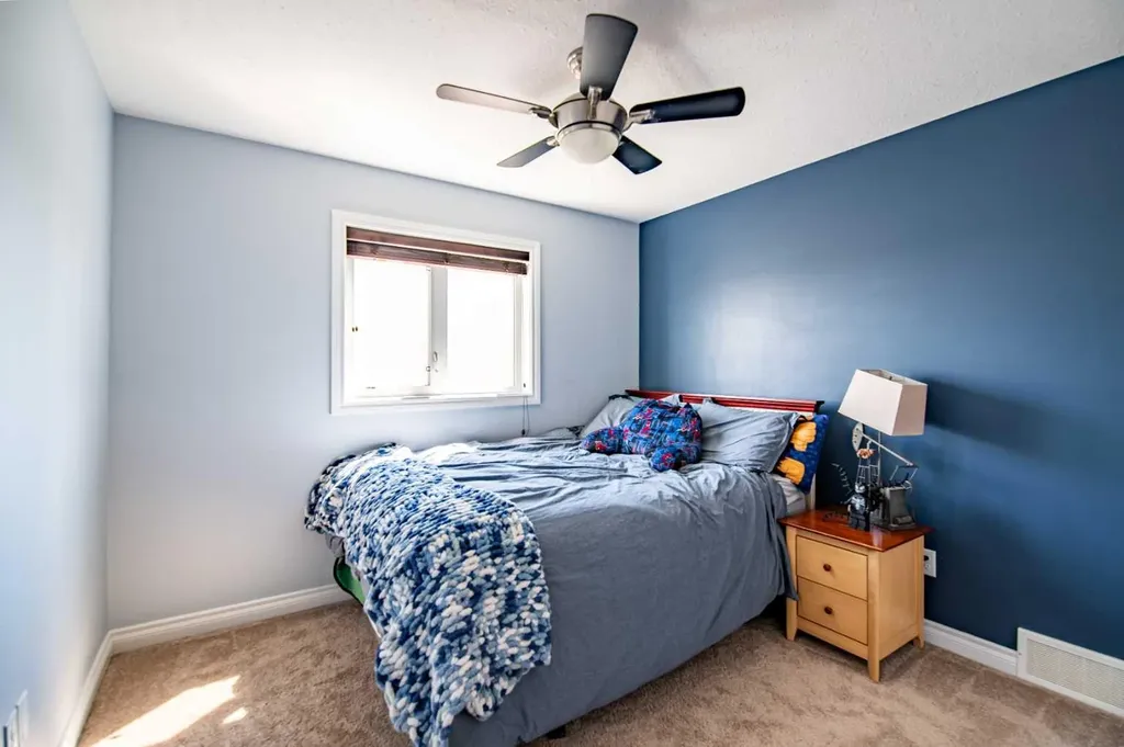 60 Cyprus Road Blackfalds AB T4M 0C5