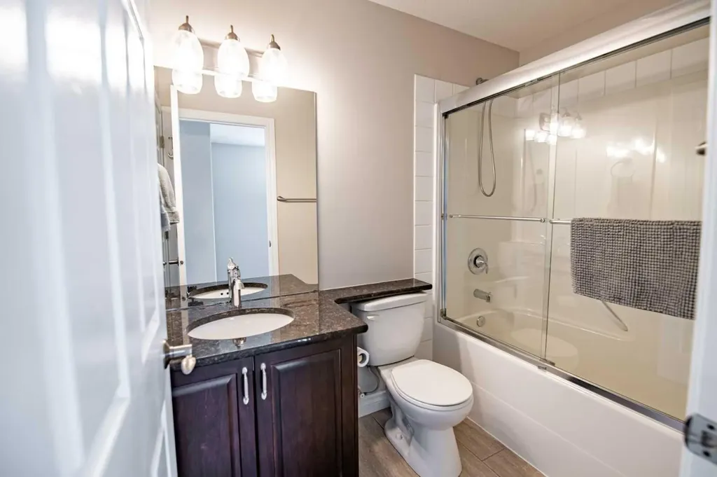 60 Cyprus Road Blackfalds AB T4M 0C5