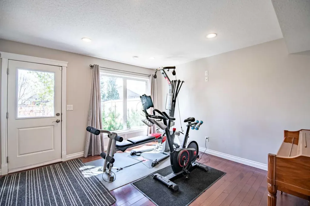 60 Cyprus Road Blackfalds AB T4M 0C5