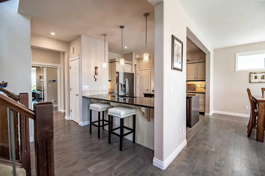 60 Cyprus Road Blackfalds AB T4M 0C5
