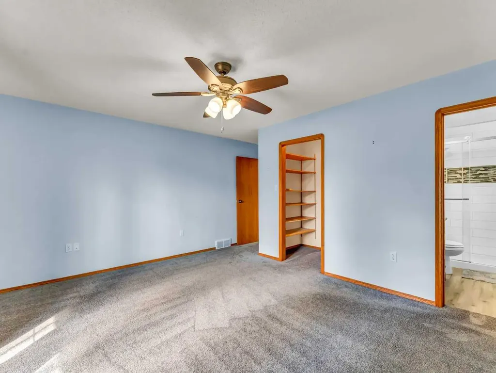 4 Turner Boulevard SE Medicine Hat AB T1B 3W8