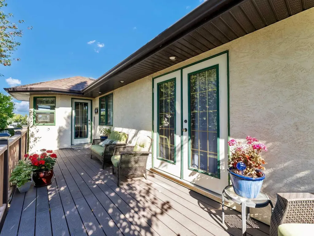 4 Turner Boulevard SE Medicine Hat AB T1B 3W8