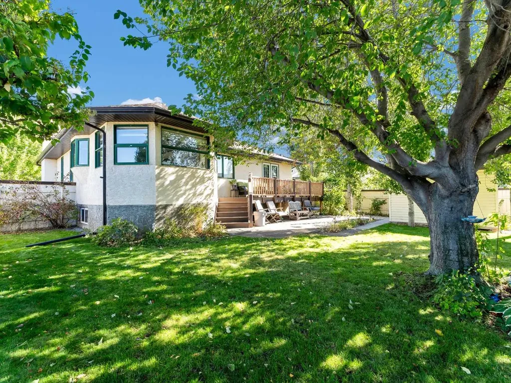 4 Turner Boulevard SE Medicine Hat AB T1B 3W8