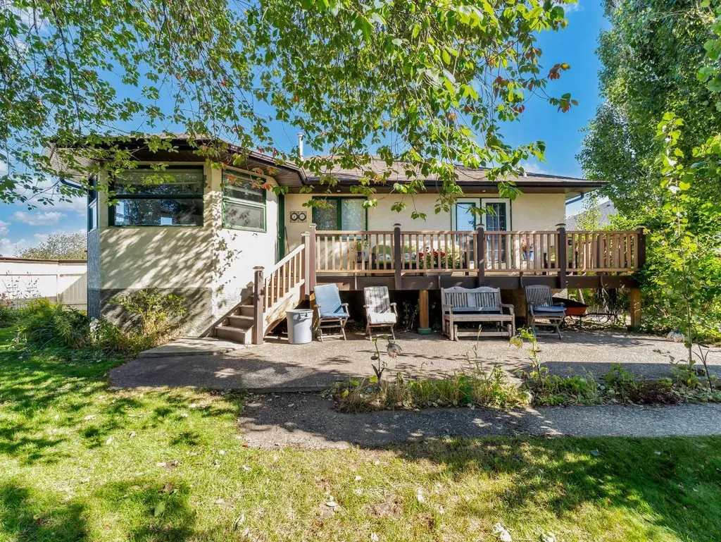 4 Turner Boulevard SE Medicine Hat AB T1B 3W8