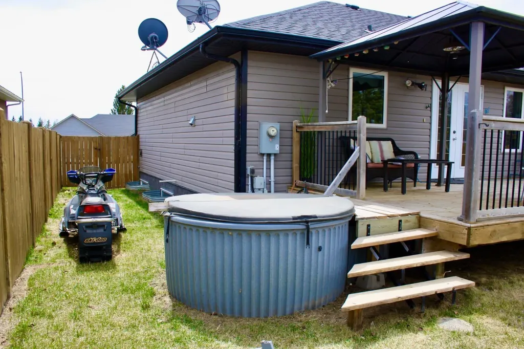 #37 Ball Place Neilburg SK S0M 2C0