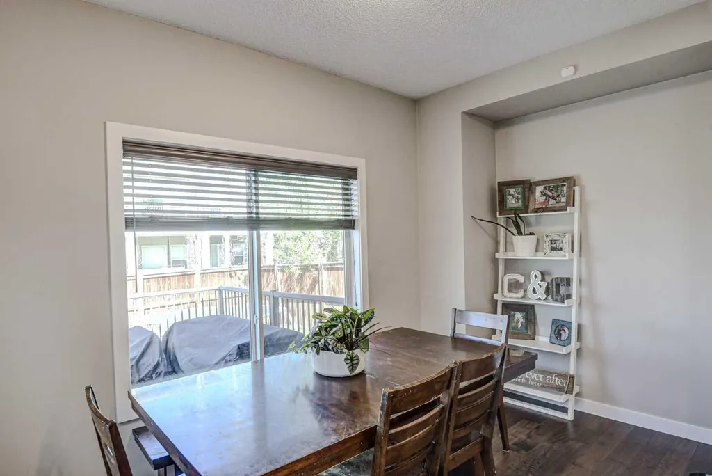 29 Drake Landing Loop Okotoks AB T1S 1H0