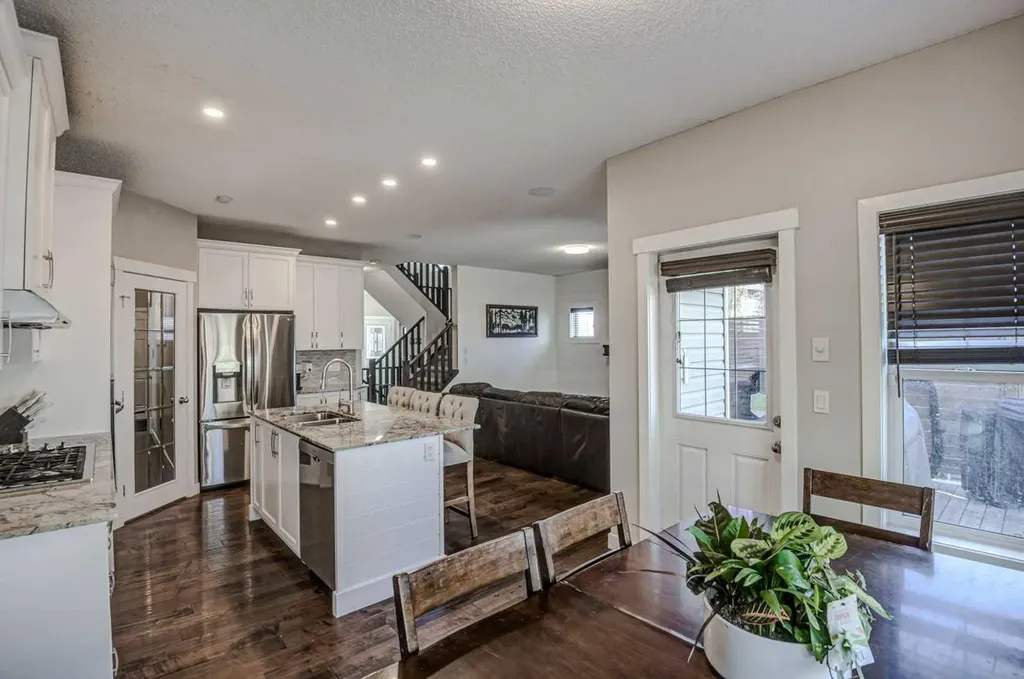 29 Drake Landing Loop Okotoks AB T1S 1H0