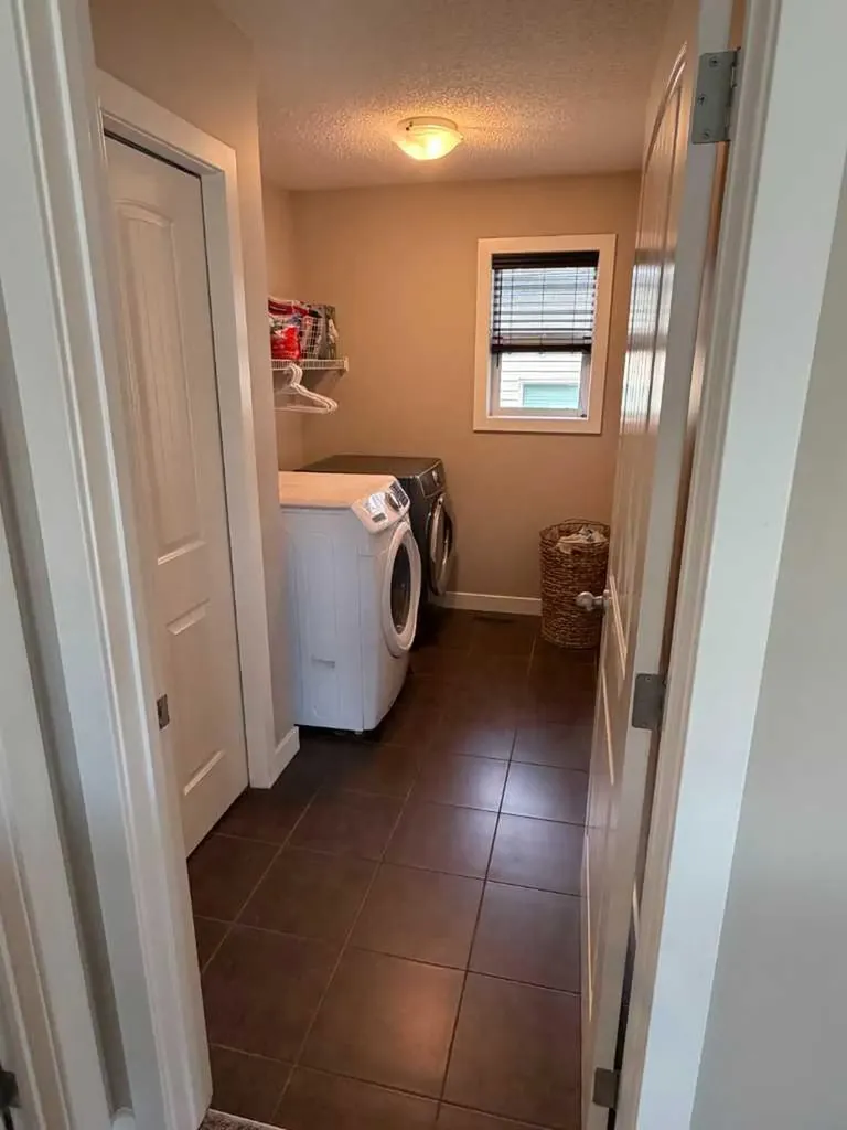 29 Drake Landing Loop Okotoks AB T1S 1H0
