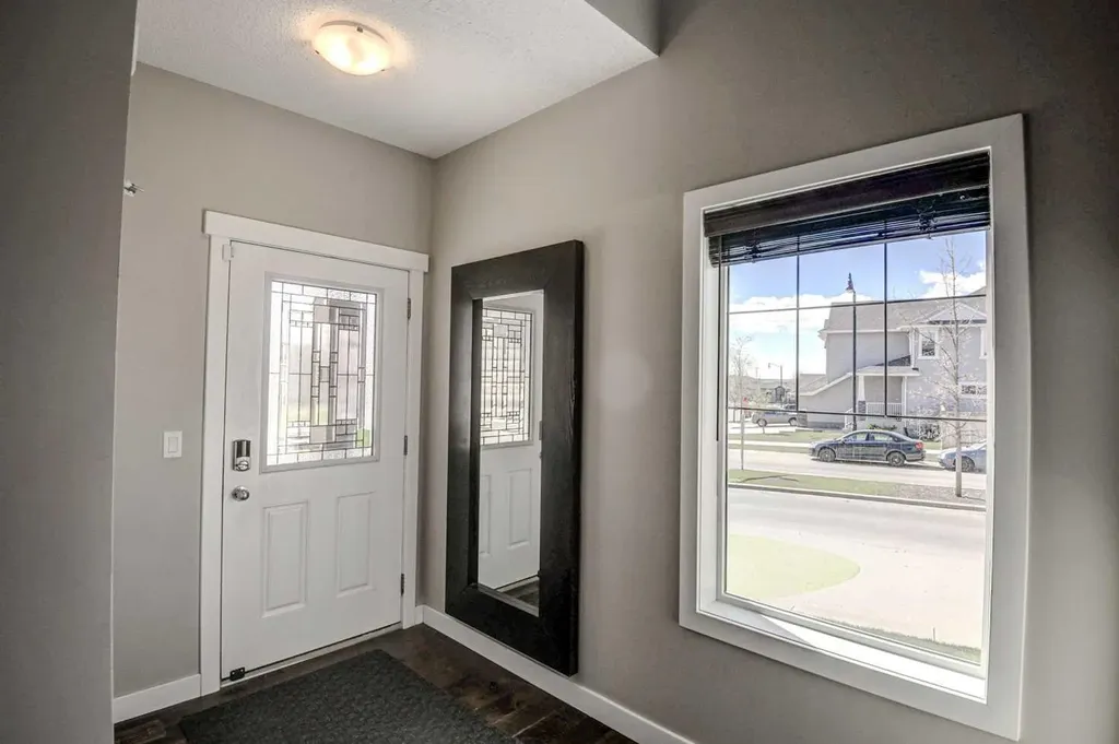 29 Drake Landing Loop Okotoks AB T1S 1H0