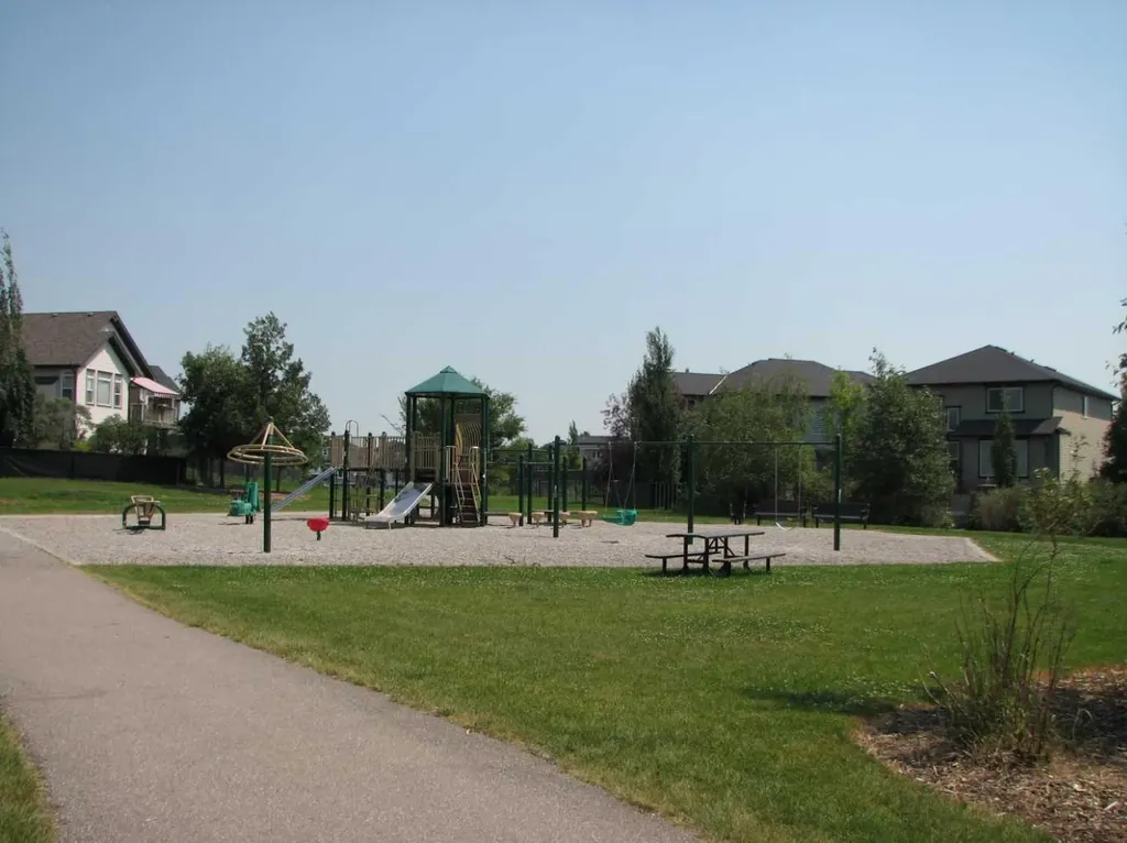 29 Drake Landing Loop Okotoks AB T1S 1H0