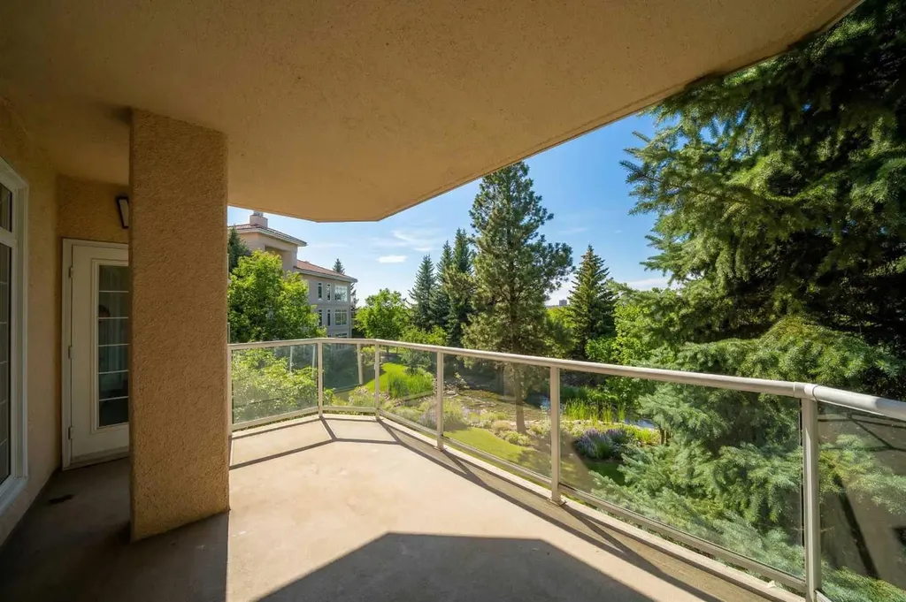 505 Canyon Meadows Drive SW Calgary AB T2W 5V9