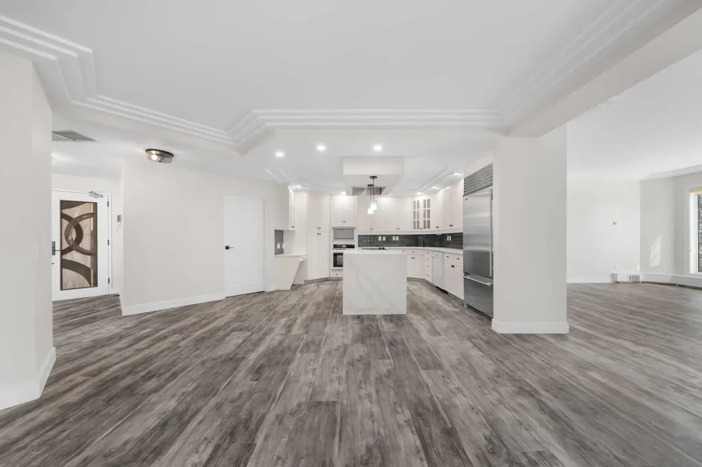 505 Canyon Meadows Drive SW Calgary AB T2W 5V9