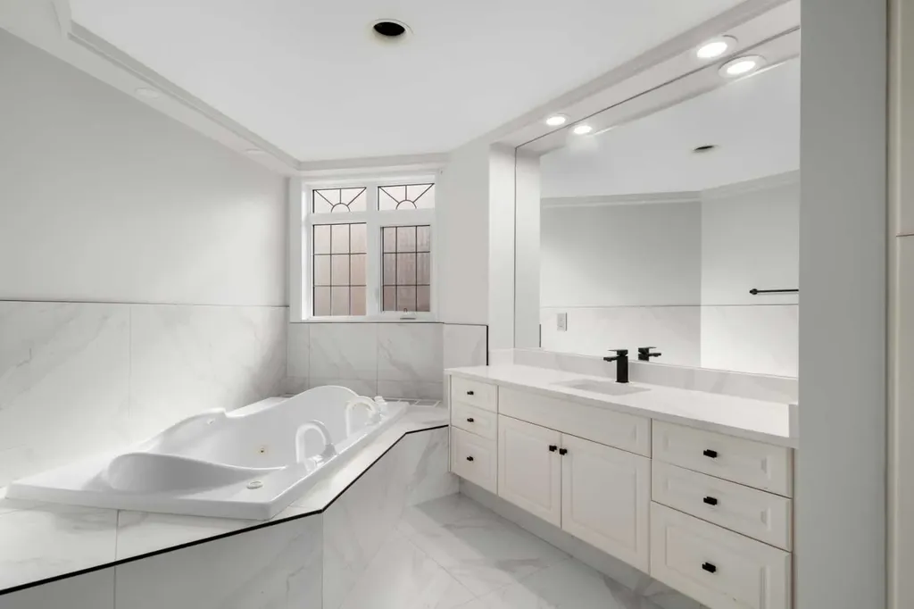 505 Canyon Meadows Drive SW Calgary AB T2W 5V9