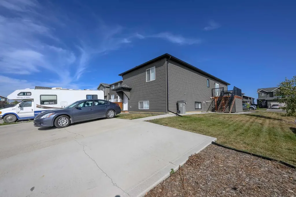 13402 104a Street Grande Prairie AB T8V6K8