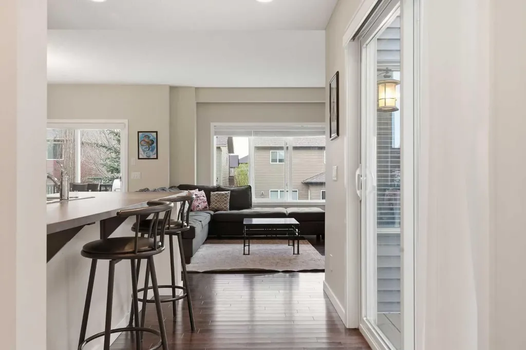31 Evansridge Crescent NW Calgary AB T3P 0J2