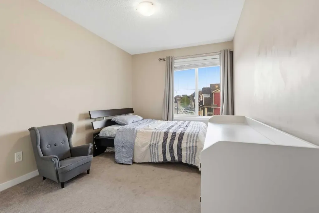 31 Evansridge Crescent NW Calgary AB T3P 0J2