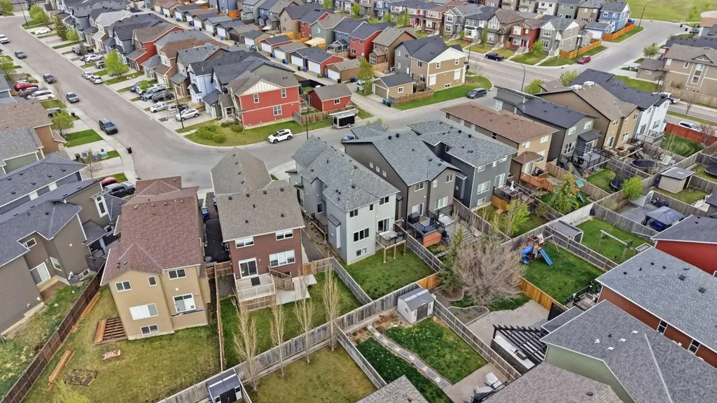 31 Evansridge Crescent NW Calgary AB T3P 0J2