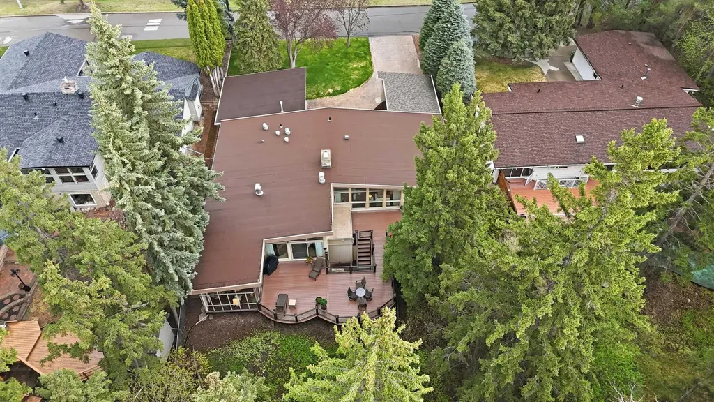 3520 Spruce Drive Red Deer AB T4N 3N9