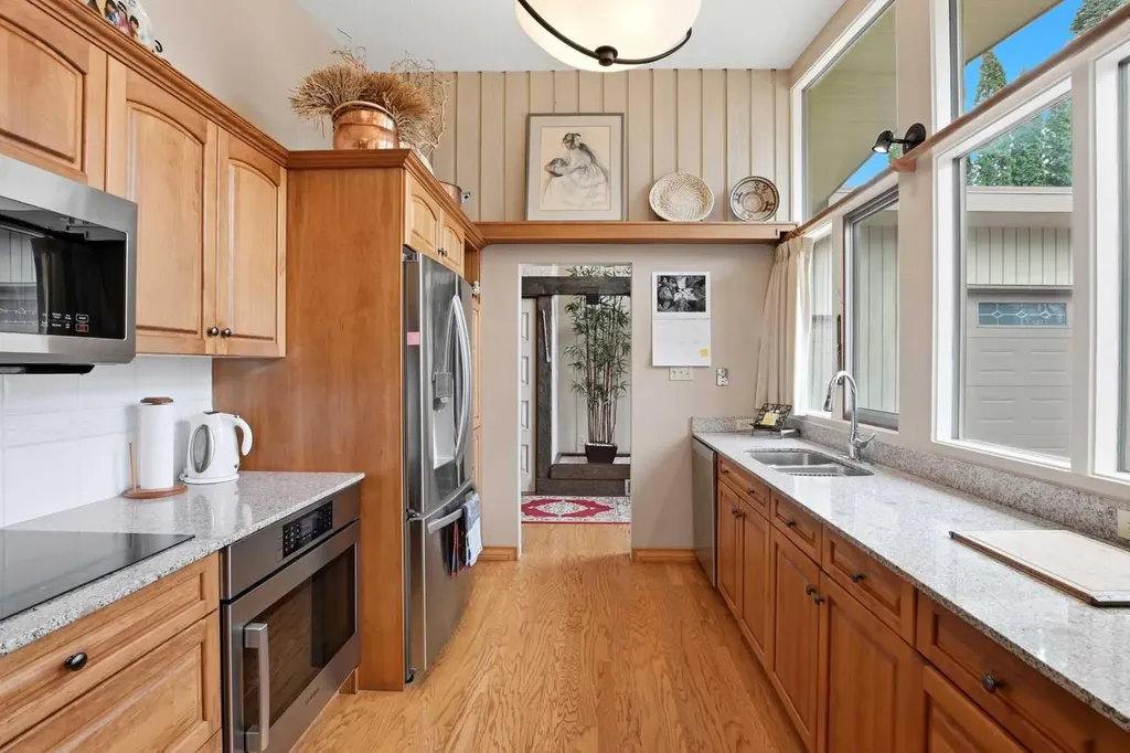 3520 Spruce Drive Red Deer AB T4N 3N9