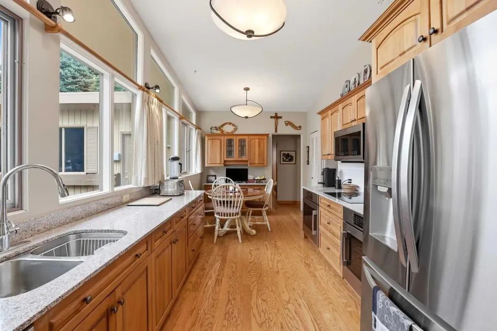 3520 Spruce Drive Red Deer AB T4N 3N9