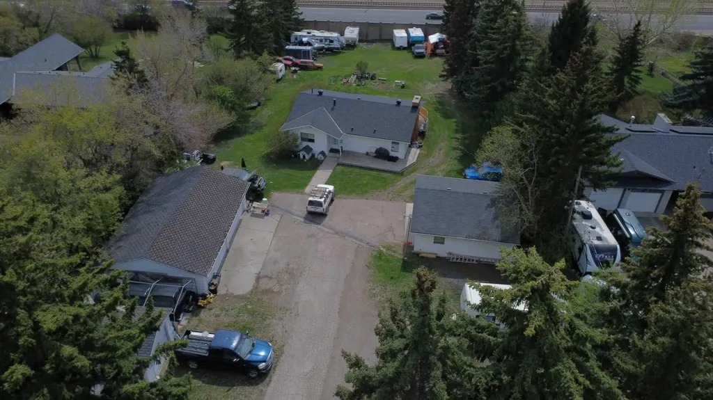 6003 Baroc Road NW Calgary AB T3A 4R5