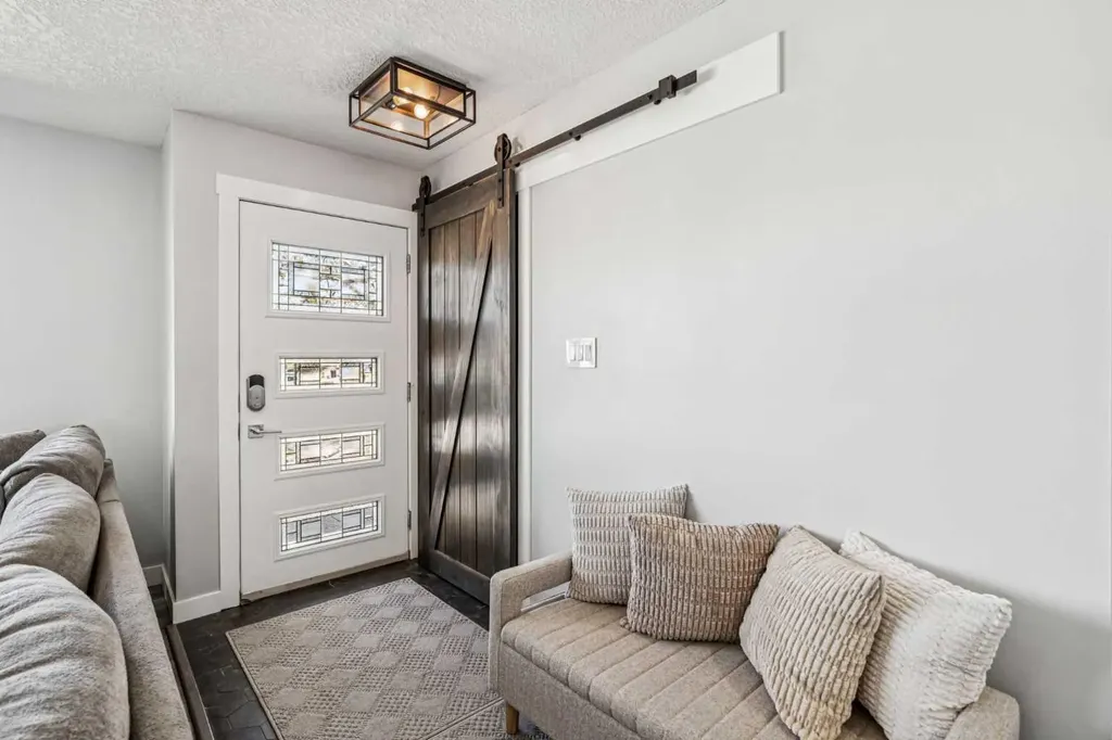 2219 Munro Drive NE Calgary AB T2E 5Y7