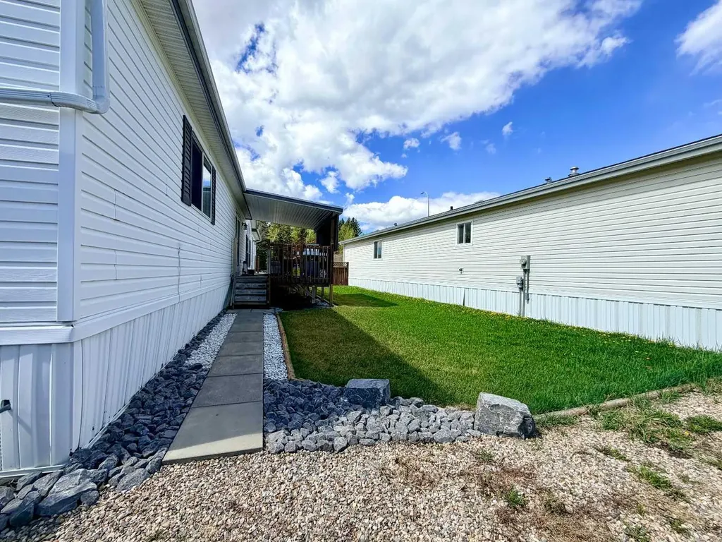 4432 59 Street Rocky Mountain House AB T4T 2A2