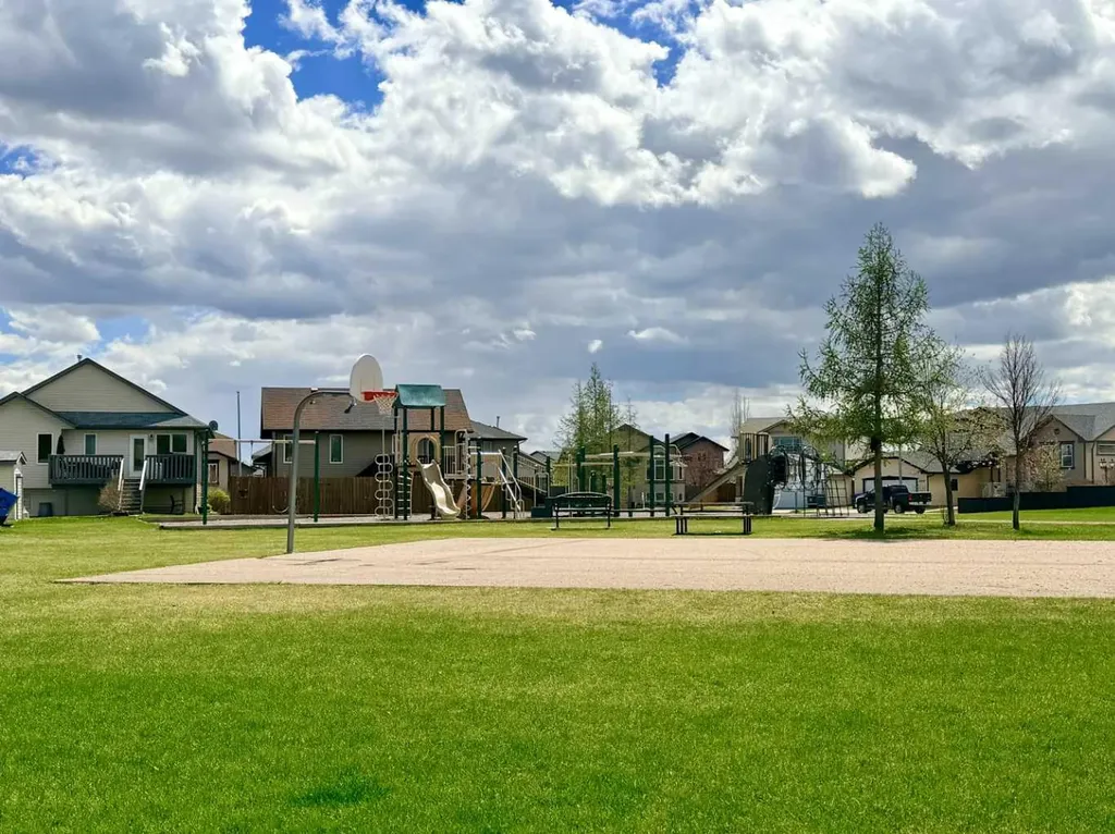 4432 59 Street Rocky Mountain House AB T4T 2A2