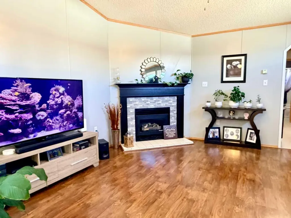 4432 59 Street Rocky Mountain House AB T4T 2A2